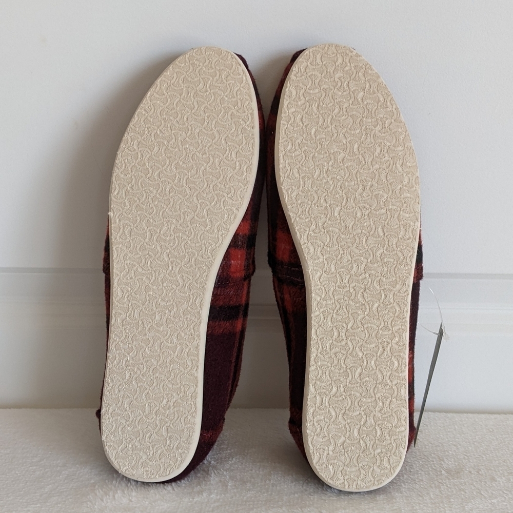 TOMS Slip On Flats Belmont Wool Blend Red Plaid Upper Faux Shearling Lined 9 NWT - Picture 10 of 13